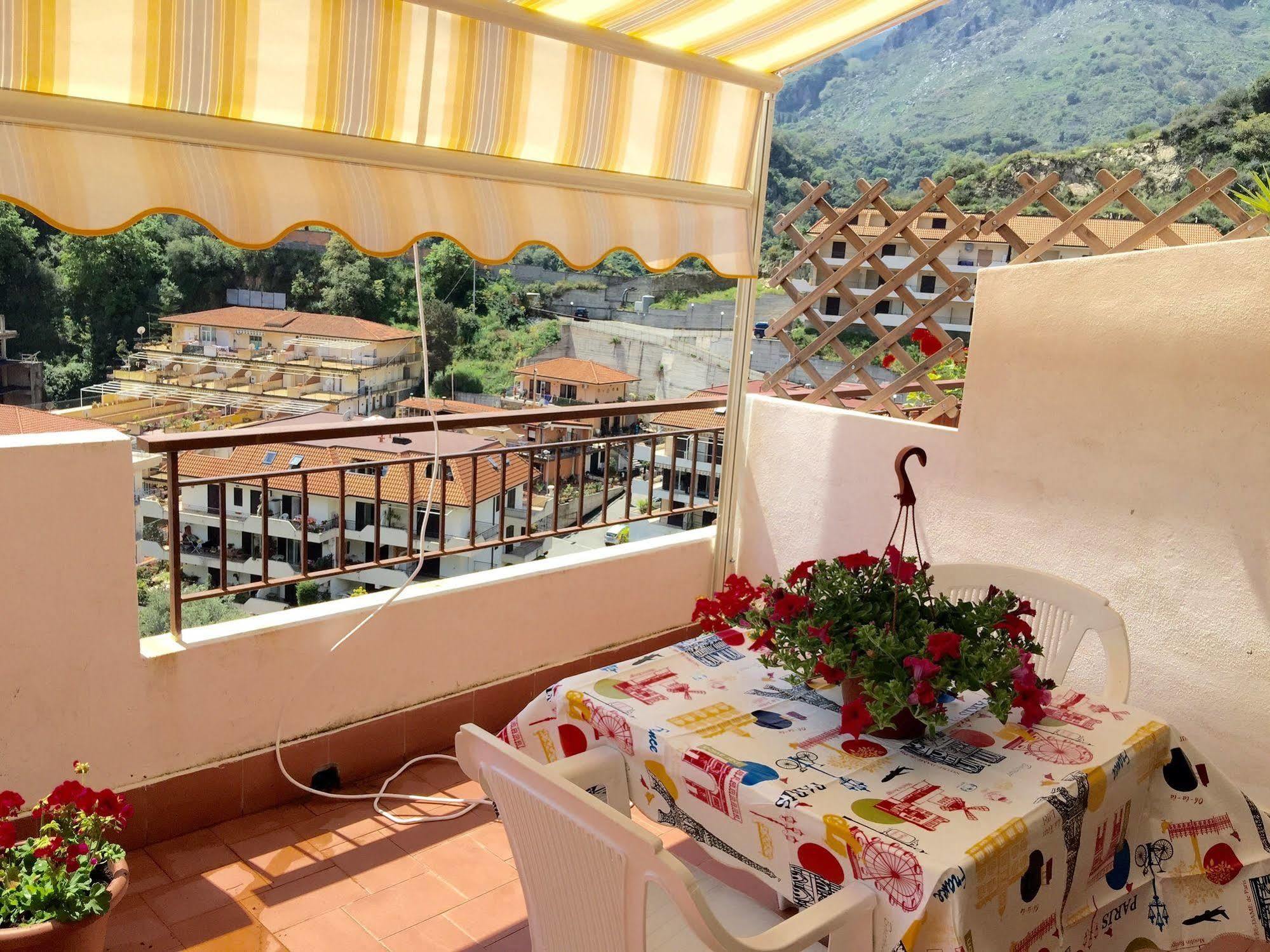 Casa Vacanza Da Rosa 레토이아니 외부 사진