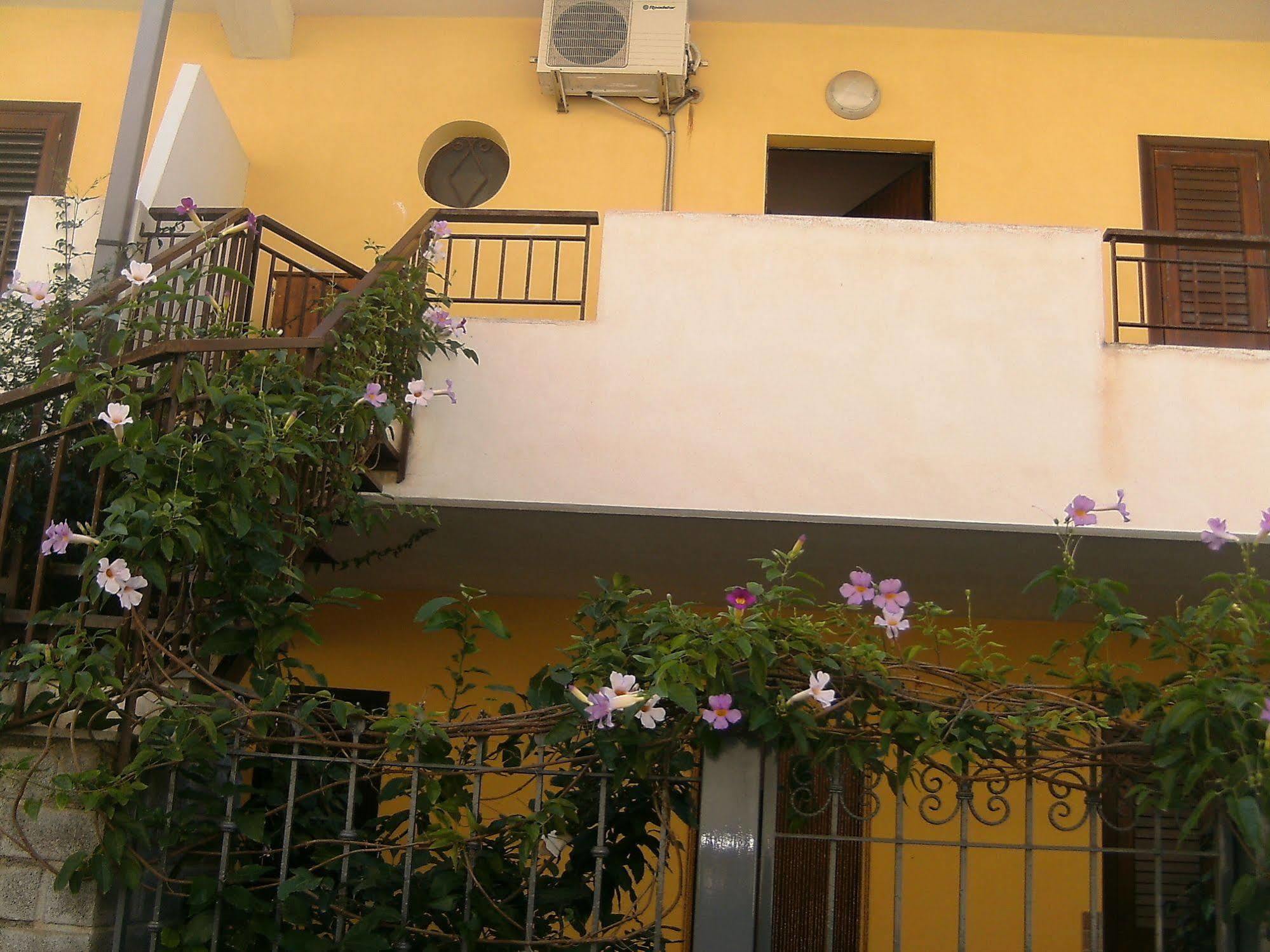 Casa Vacanza Da Rosa 레토이아니 외부 사진
